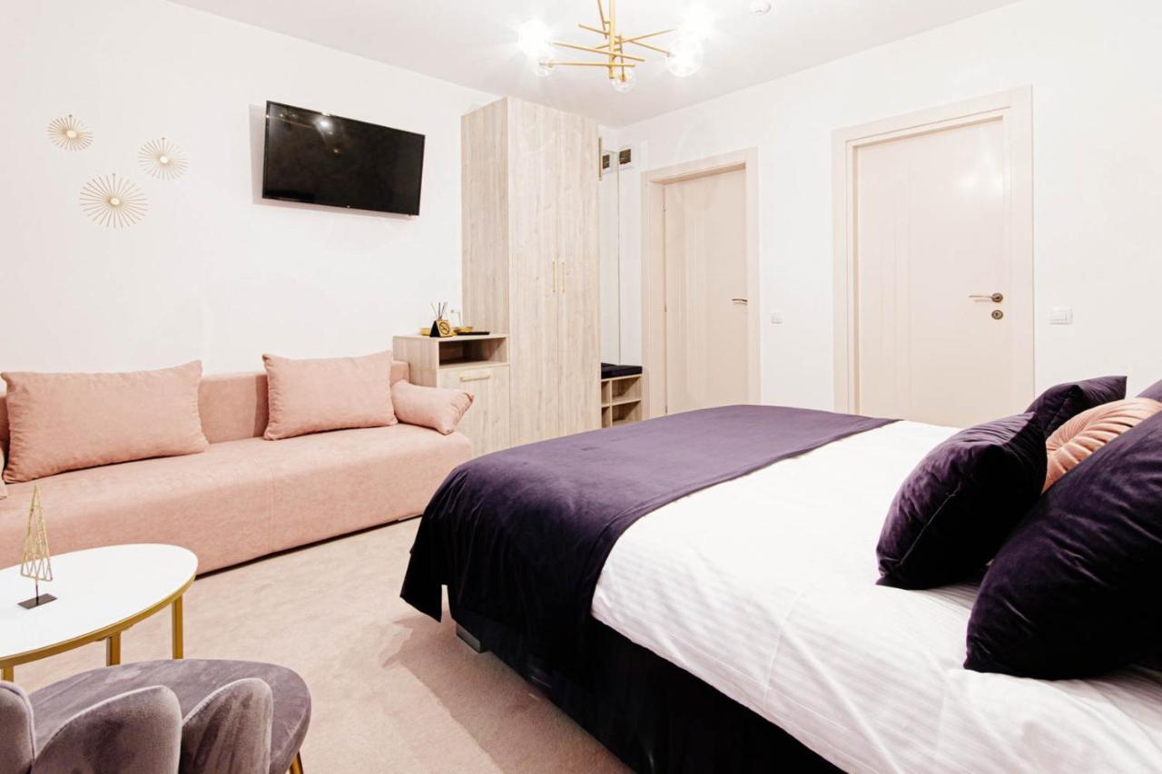 Liane Boutique Hotel Кимпулунг-Молдовенеск Екстер'єр фото