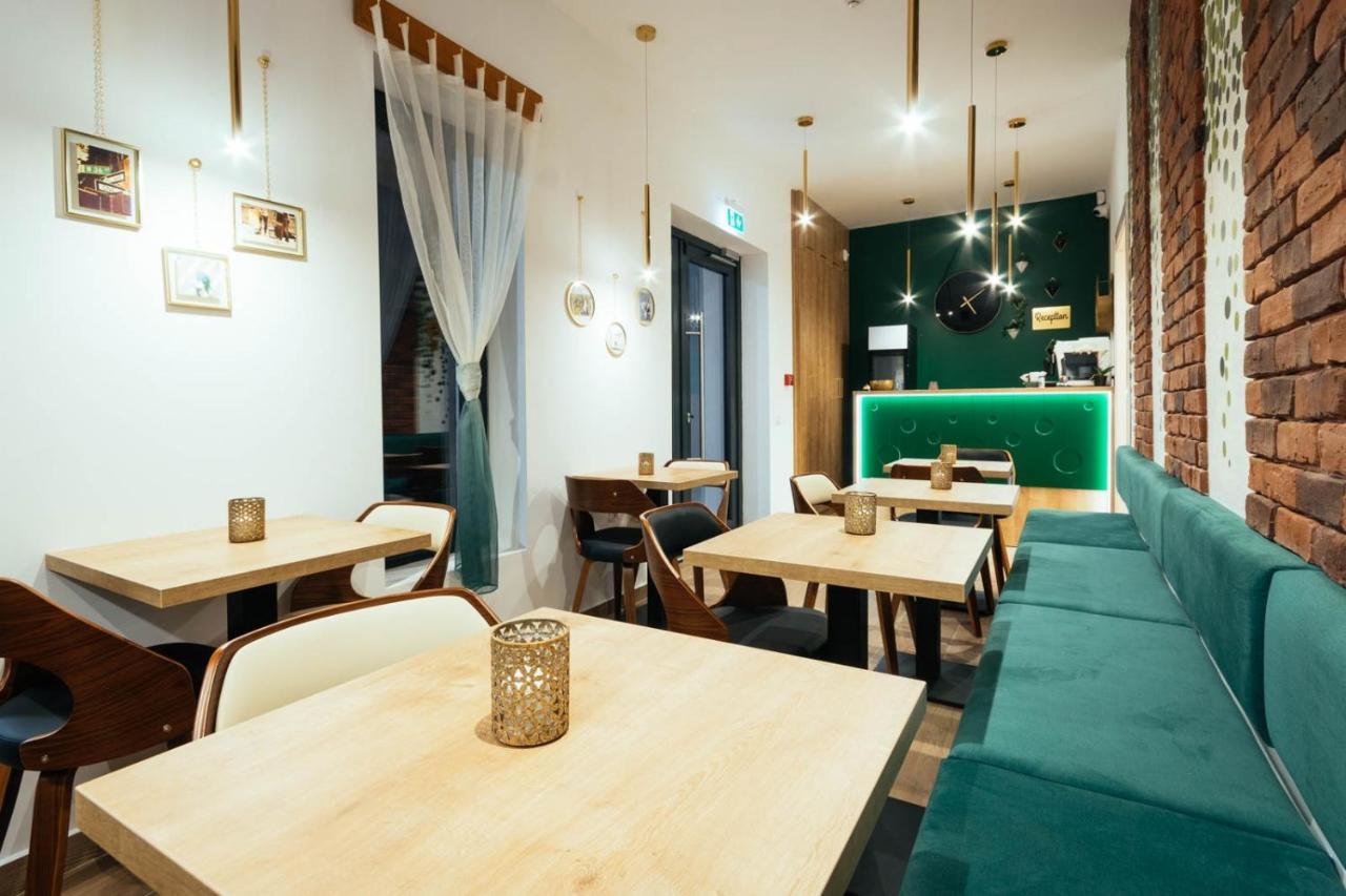 Liane Boutique Hotel Кимпулунг-Молдовенеск Екстер'єр фото