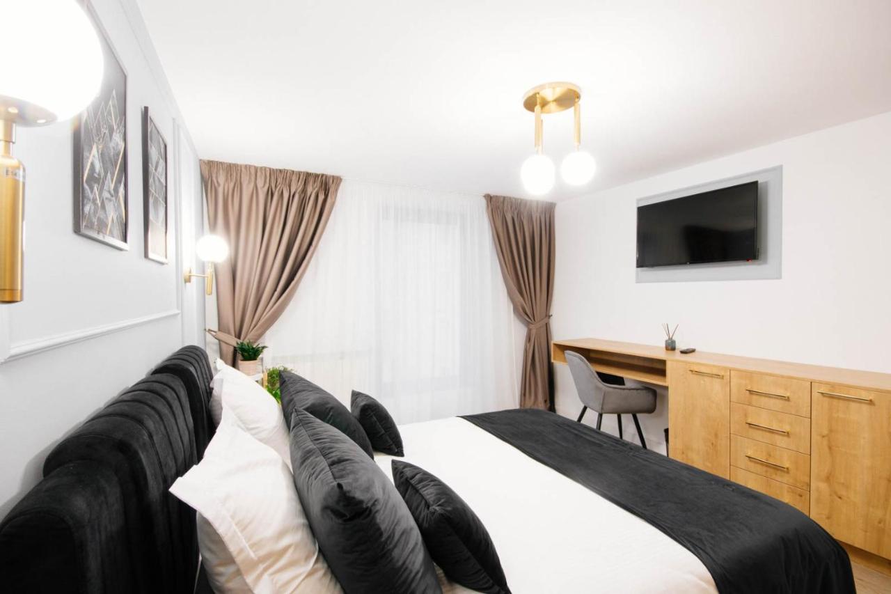 Liane Boutique Hotel Кимпулунг-Молдовенеск Екстер'єр фото