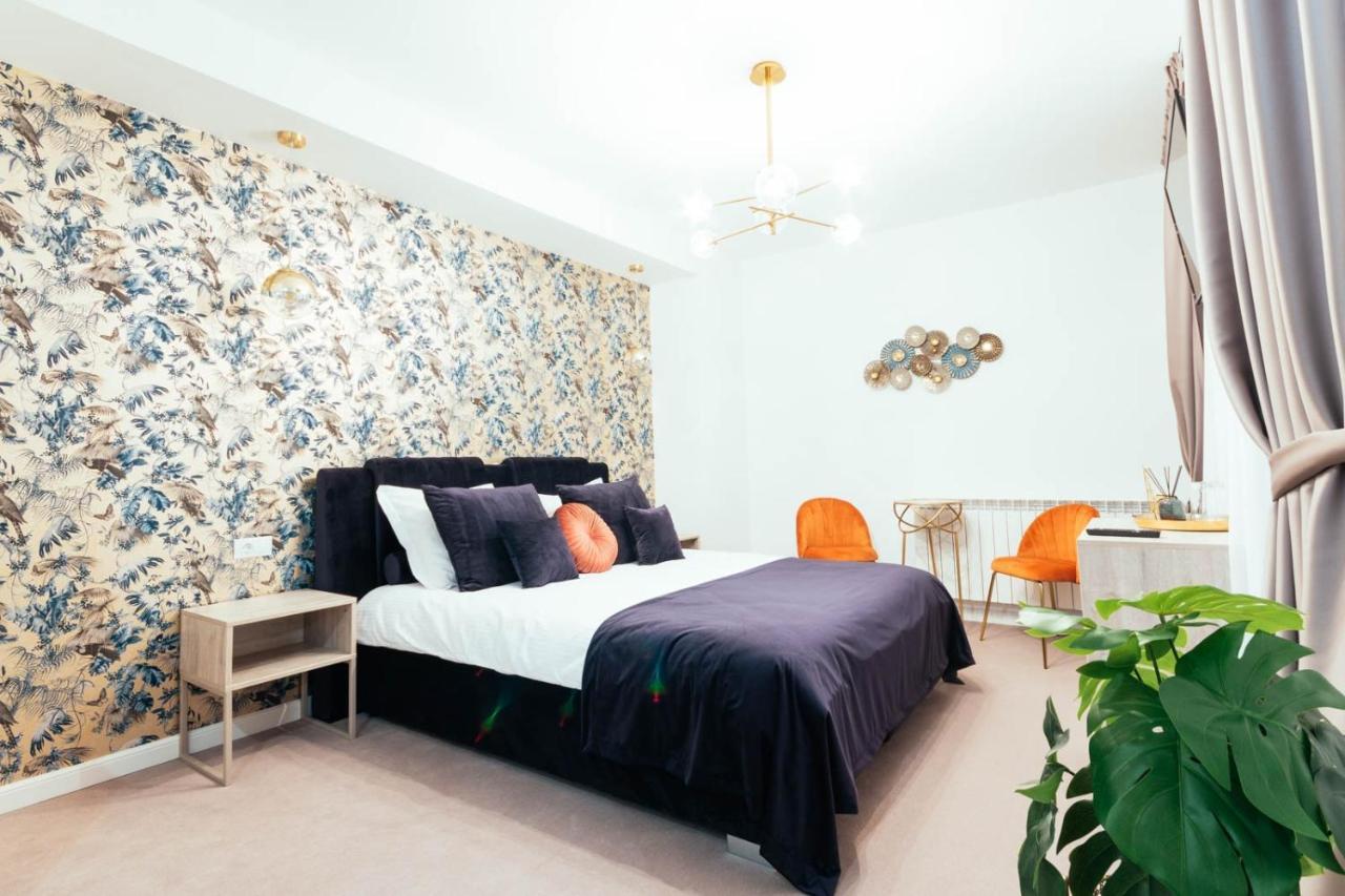 Liane Boutique Hotel Кимпулунг-Молдовенеск Екстер'єр фото