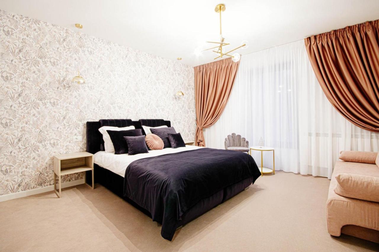 Liane Boutique Hotel Кимпулунг-Молдовенеск Екстер'єр фото