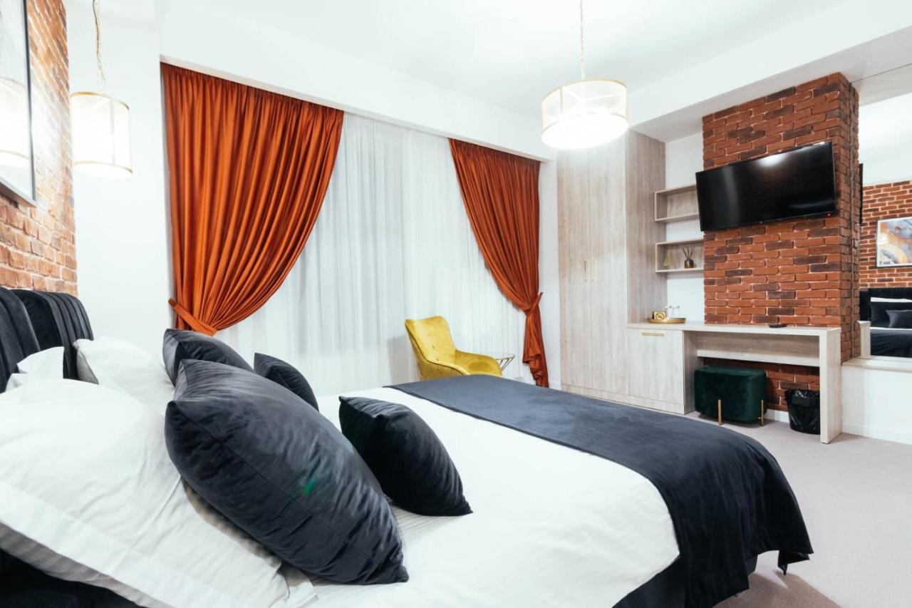 Liane Boutique Hotel Кимпулунг-Молдовенеск Екстер'єр фото