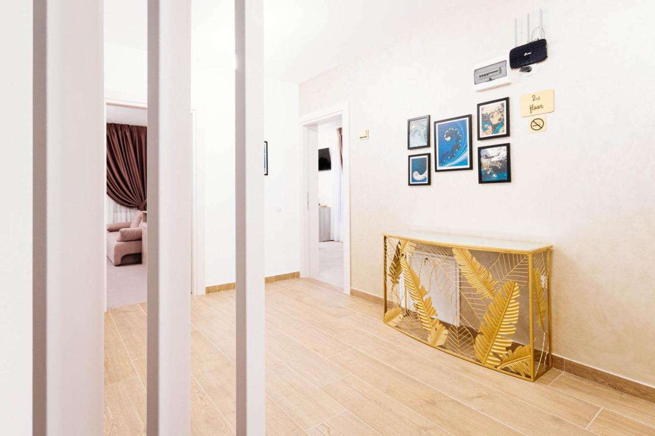 Liane Boutique Hotel Кимпулунг-Молдовенеск Екстер'єр фото